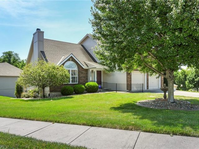 Homes for Sale in Kansas City, MO 64118 | 4907 N Jefferson Street