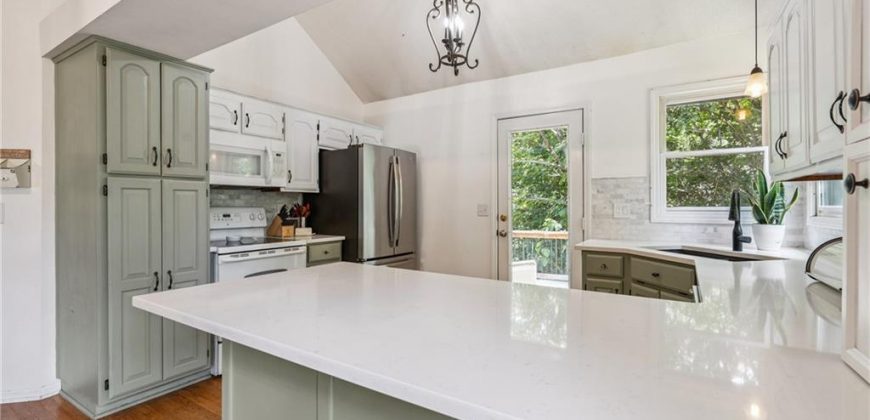 Homes for Sale in Smithville, MO 64089 | 8  Sherry Court