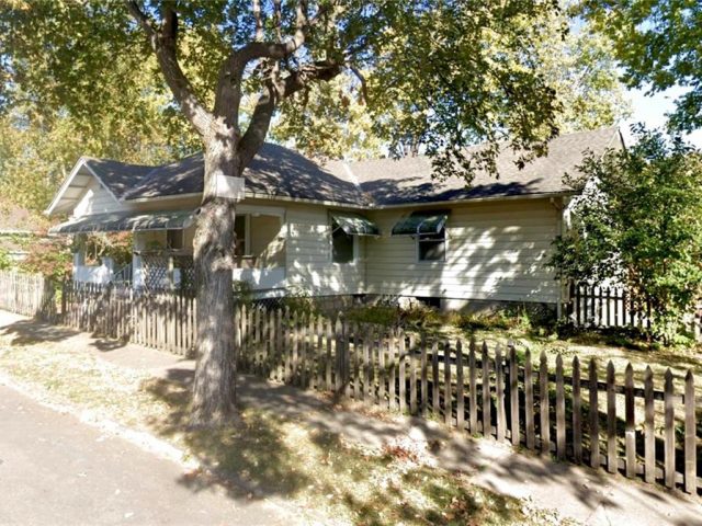 Homes for Sale in Liberty, MO 64068 | 125 N Leonard Street