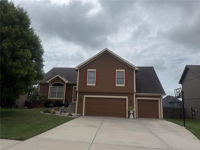 Homes for Sale in Kansas City, MO 64157 | 8161 NE 98th Street