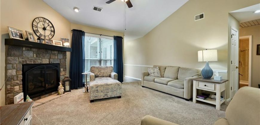 Homes for Sale in Kansas City, MO 64155 | 404 NE 96th Terrace