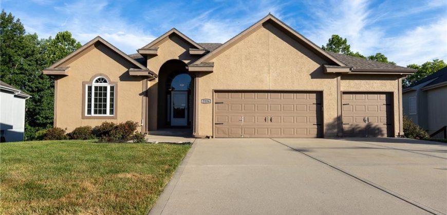 Homes for Sale in Kansas City, MO 64119 | 7226 N Spruce Avenue