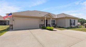Homes for Sale in Gladstone, MO 64118 | 685 NE 66th Street