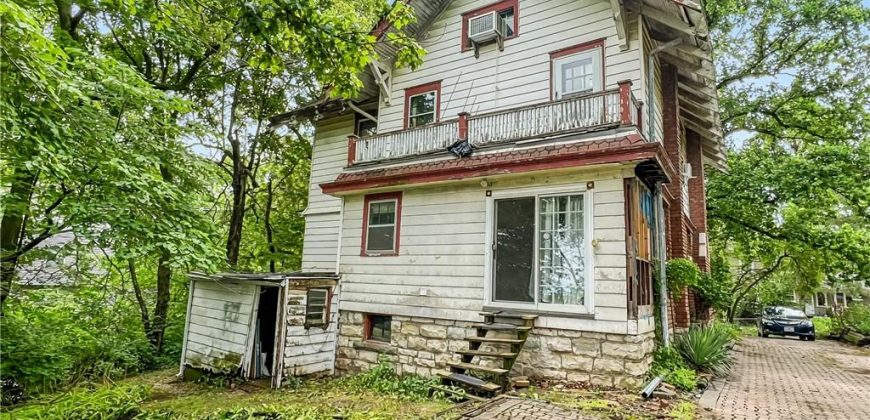 Homes for Sale in Liberty, MO 64068 | 316 E Doniphan Street