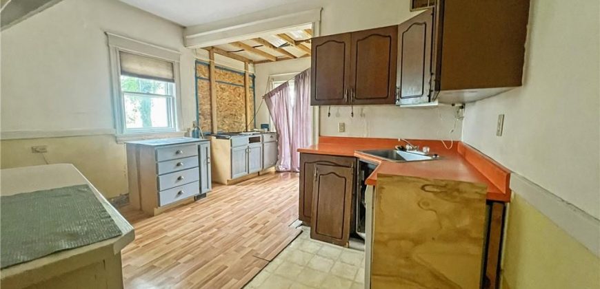 Homes for Sale in Liberty, MO 64068 | 316 E Doniphan Street
