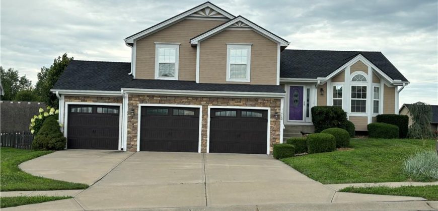 Homes for Sale in Kansas City, MO 64155 | 11920 N Tracy Avenue