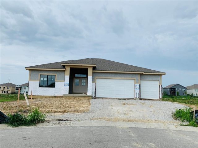 Homes for Sale in Kansas City, MO 64155 | 1606 NW 106th Terrace