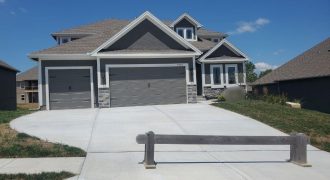 Homes for Sale in Kansas City, MO 64156 | 7004 NE 102nd Court
