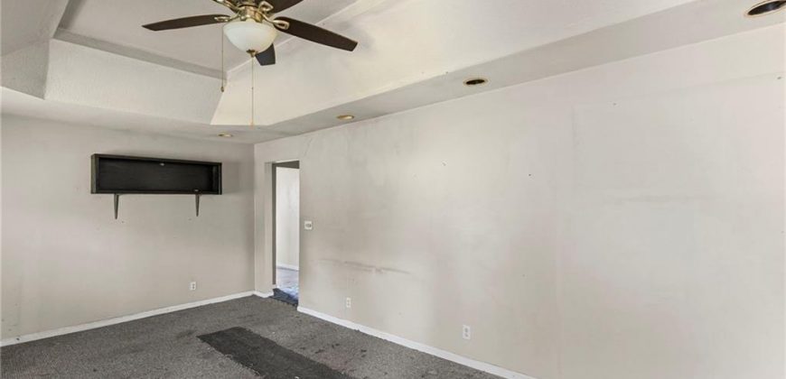 Homes for Sale in Kansas City, MO 64157 | 7816 N Broadway Street