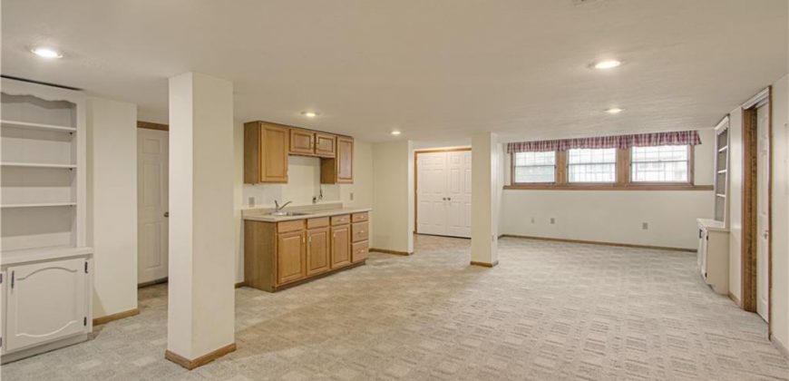 Homes for Sale in Kansas City, MO 64118 | 6828 N Michigan Avenue