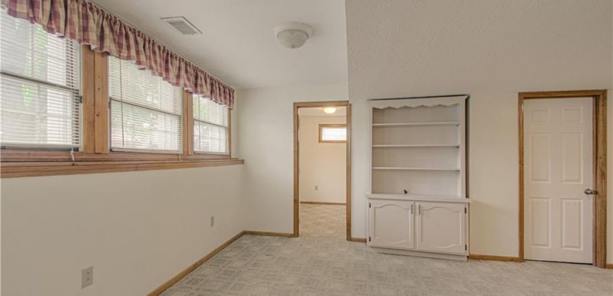 Homes for Sale in Kansas City, MO 64118 | 6828 N Michigan Avenue