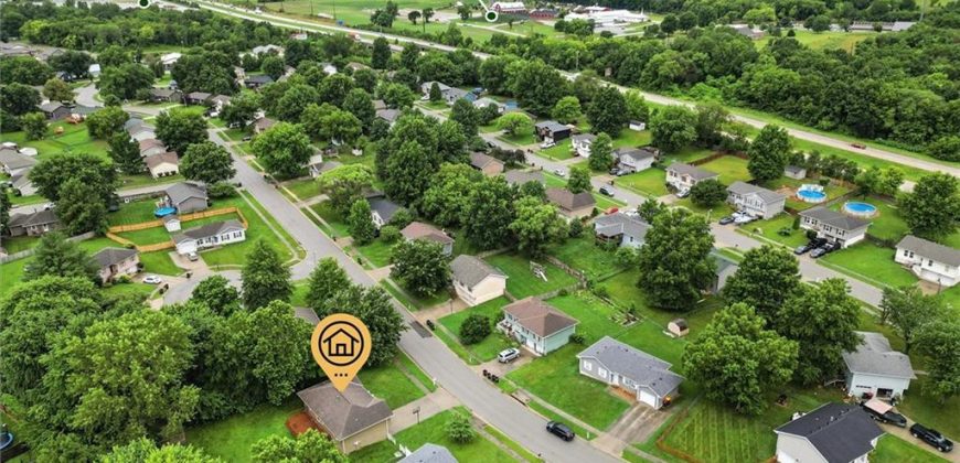 Homes for Sale in Kearney, MO 64060 | 713  Jesse Street
