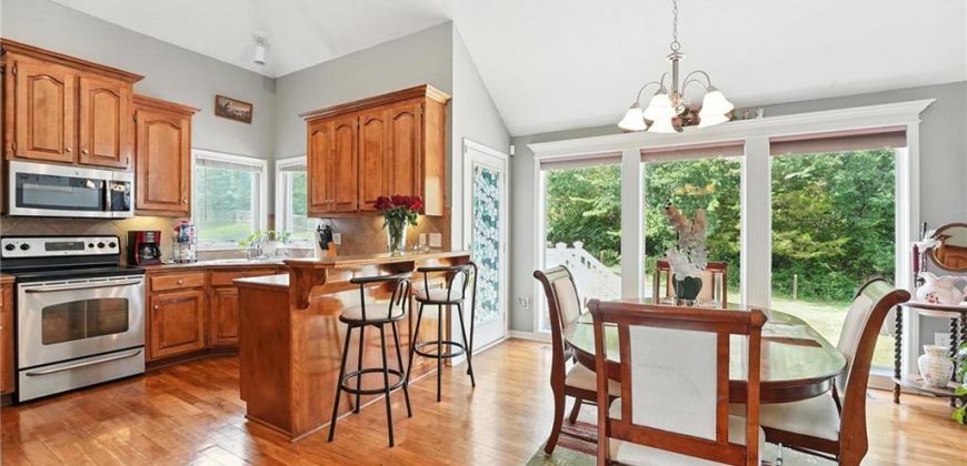 Homes for Sale in Kansas City, MO 64118 | 1112 NW 57th Terrace