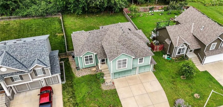 Homes for Sale in Kansas City, MO 64118 | 1112 NW 57th Terrace