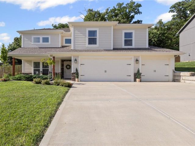 Homes for Sale in Kansas City, MO 64118 | 1804 NW 59th Street