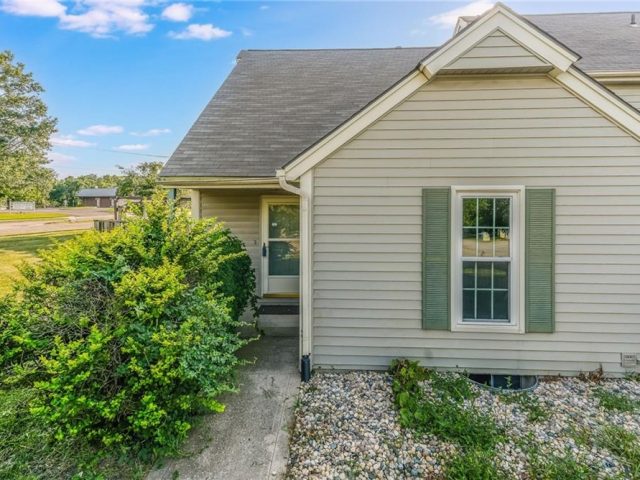 Homes for Sale in Kansas City, MO 64154 | 5401  84th Court