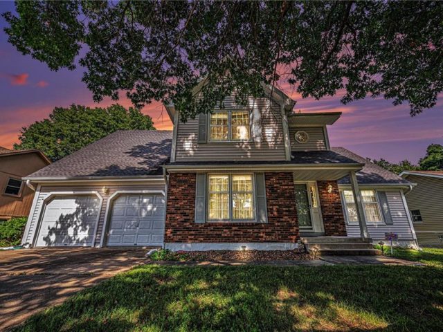 Homes for Sale in Smithville, MO 64089 | 103  Cedar Street