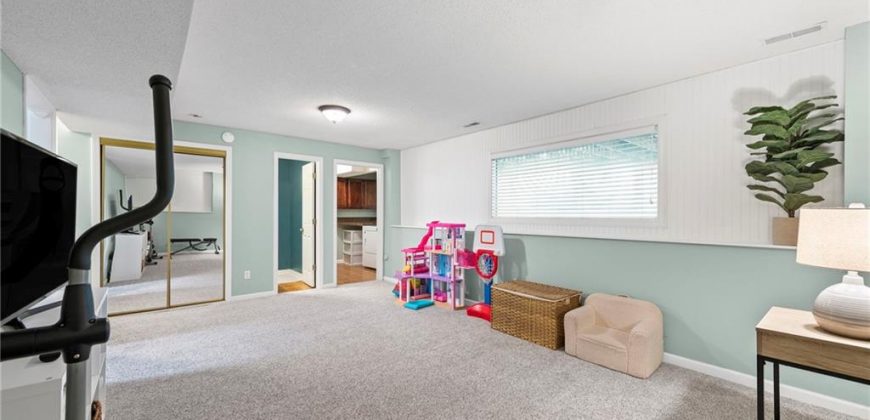 Homes for Sale in Kansas City, MO 64151 | 7807 N Adrian Avenue