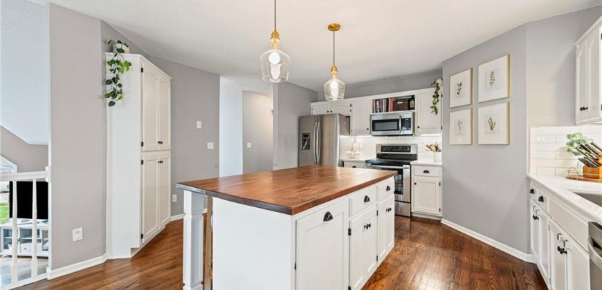 Homes for Sale in Kansas City, MO 64151 | 7807 N Adrian Avenue