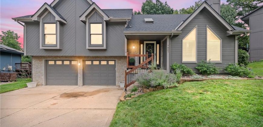 Homes for Sale in Kansas City, MO 64151 | 7807 N Adrian Avenue
