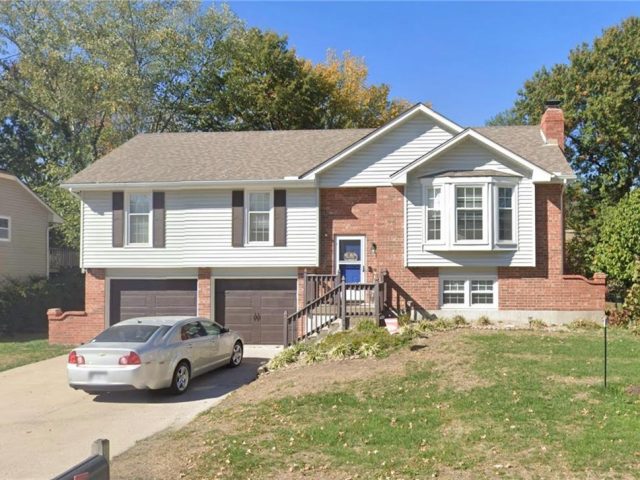 Homes for Sale in Liberty, MO 64068 | 918  Amesbury Avenue
