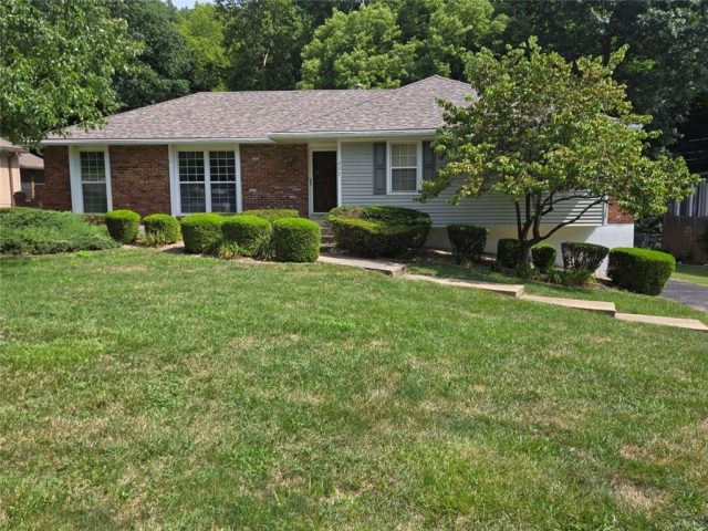 Homes for Sale in Gladstone, MO 64118 | 203 NW 59th Terrace