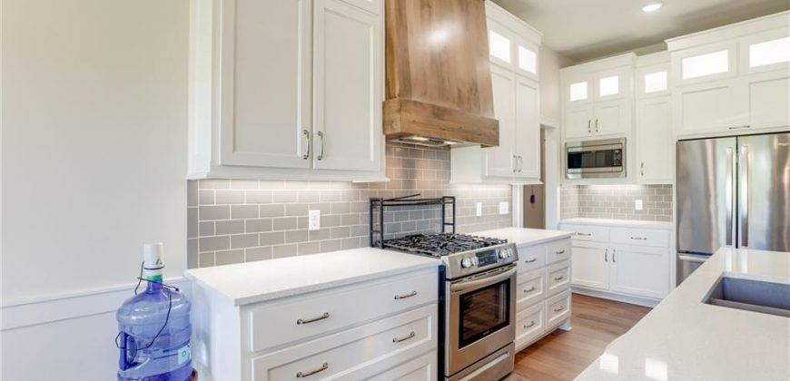 Homes for Sale in Platte City, MO 64079 | 12750  Larkspur Lane