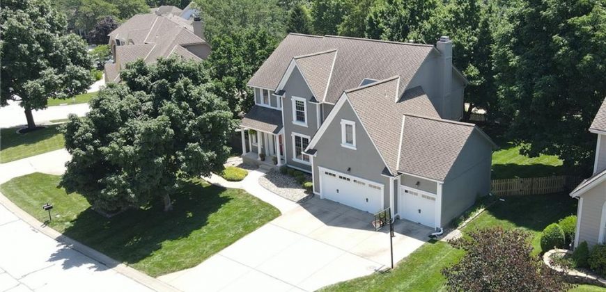 Homes for Sale in Parkville, MO 64152 | 7905  Deer Run