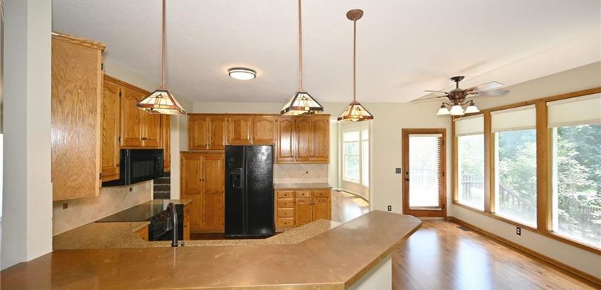 Homes for Sale in Parkville, MO 64152 | 7905  Deer Run