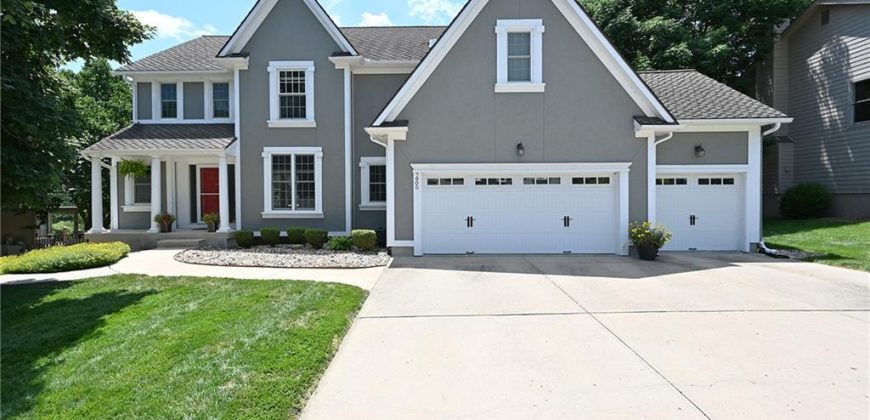 Homes for Sale in Parkville, MO 64152 | 7905  Deer Run