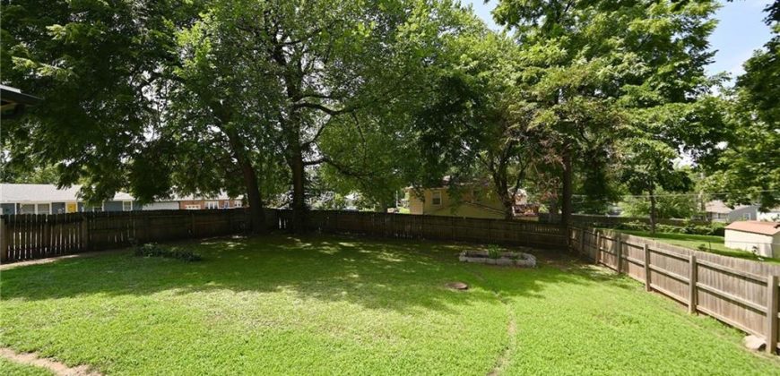 Homes for Sale in Kansas City, MO 64119 | 4946 N ELMWOOD Avenue