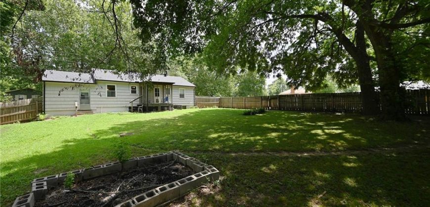 Homes for Sale in Kansas City, MO 64119 | 4946 N ELMWOOD Avenue