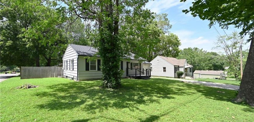 Homes for Sale in Kansas City, MO 64119 | 4946 N ELMWOOD Avenue