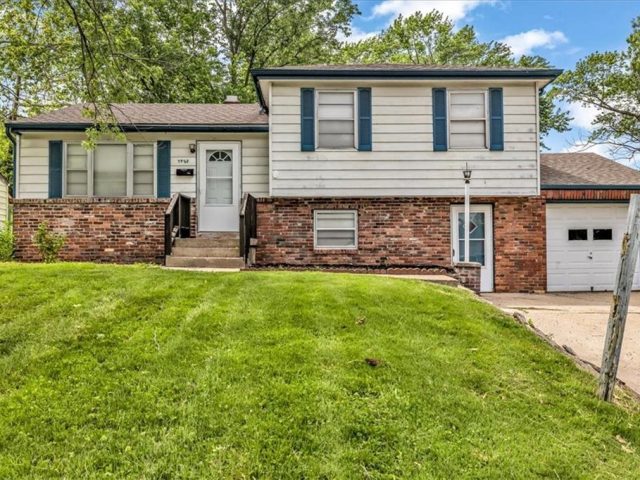 Homes for Sale in Kansas City, MO 64119 | 7920 NE San Rafael Drive