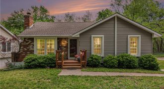 Homes for Sale in Kansas City, MO 64118 | 8009 N Brooklyn Avenue