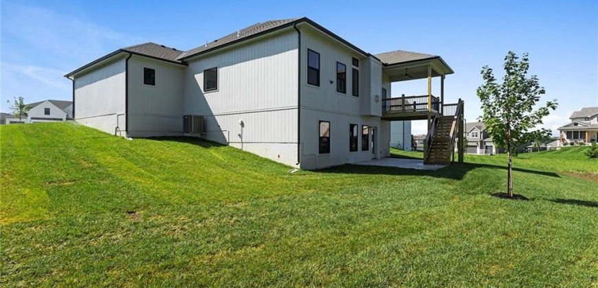 Homes for Sale in Kearney, MO 64060 | 13616  Clover Court