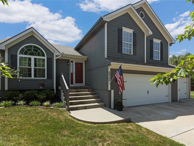 Homes for Sale in Kansas City, MO 64156 | 6905 NE 114th Court