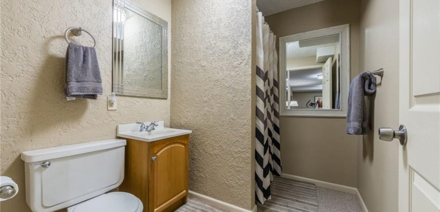 Homes for Sale in Kansas City, MO 64118 | 7815 N Broadway Avenue