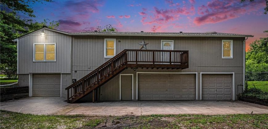 Homes for Sale in Liberty, MO 64068 | 528 E Arthur Street