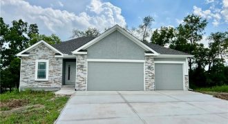 Homes for Sale in Liberty, MO 64068 | 1949  Longview Drive