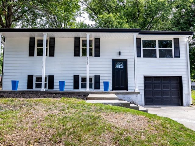 Homes for Sale in Kansas City, MO 64119 | 5709 N Drury Avenue