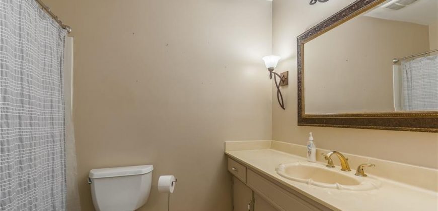 Homes for Sale in Parkville, MO 64152 | 10100 NW Mirror Lake Court
