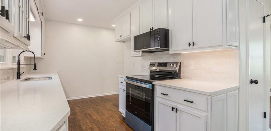 Homes for Sale in Kansas City, MO 64119 | 3115  NE 67th Street
