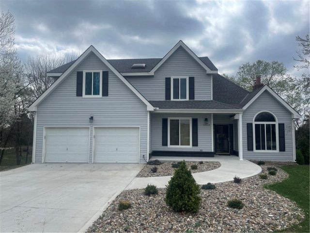 Homes for Sale in Kansas City, MO 64152 | 12023 NW Country Club Court