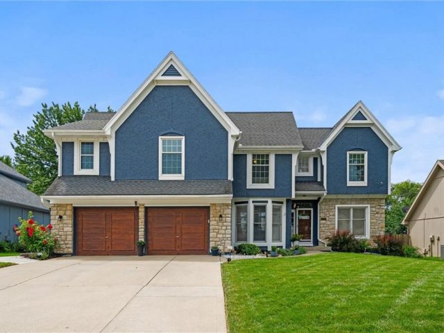 Homes for Sale in Kansas City, MO 64151 | 5107 NW 66th Terrace