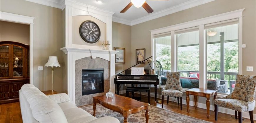 Homes for Sale in Kansas City, MO 64154 | 5800 NW 108th Court