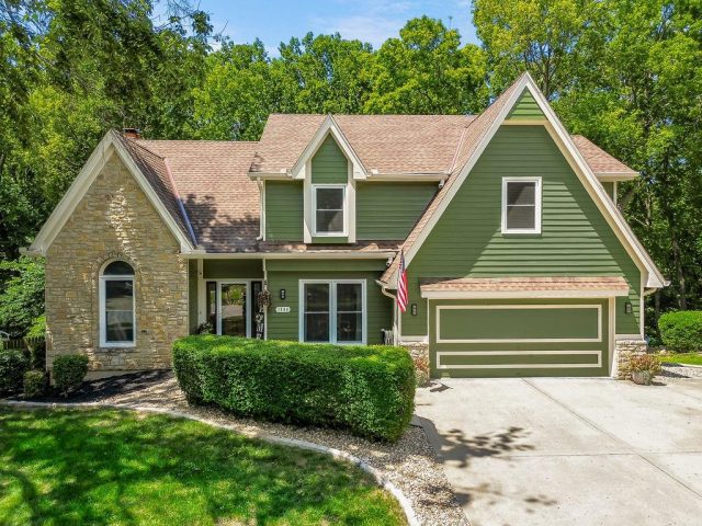 Homes for Sale in Liberty, MO 64068 | 1008 N Woodridge Lane