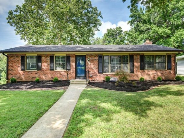 Homes for Sale in Kansas City, MO 64117 | 4714 NE Chouteau Drive