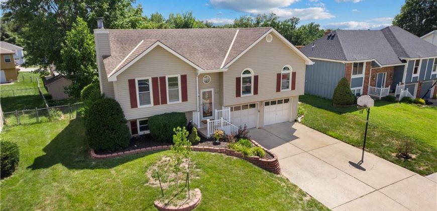 Homes for Sale in Gladstone, MO 64118 | 403 NW 73rd Street