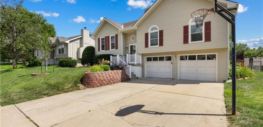 Homes for Sale in Gladstone, MO 64118 | 403 NW 73rd Street